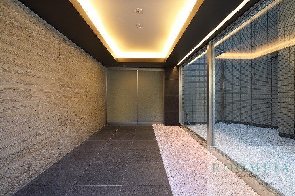 エントランス　エントランス