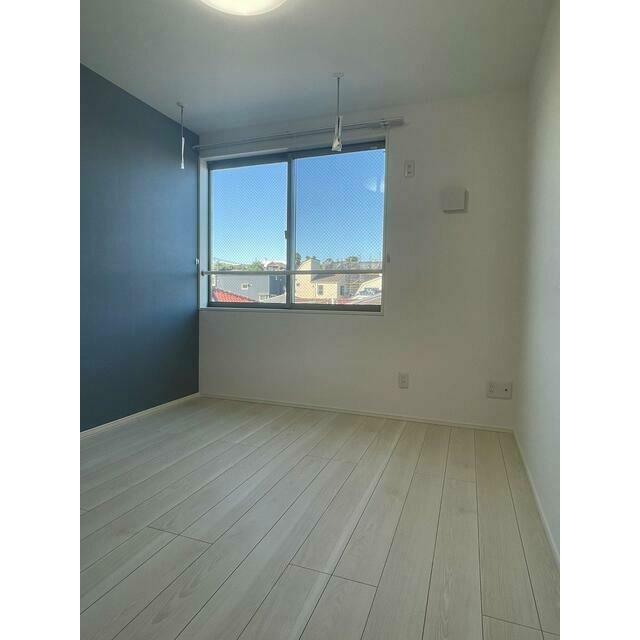 居室・リビング　同棟別室