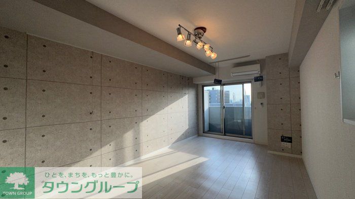 居室・リビング　エントランス