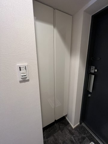 玄関　他号室参考写真（多少異なりますが雰囲気の参考までに）