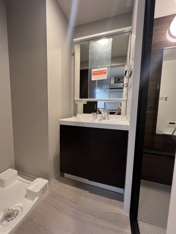 洗面設備　他号室参考写真（多少異なりますが雰囲気の参考までに）