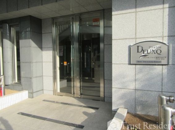 エントランス　ゆとりのあるエントランスです