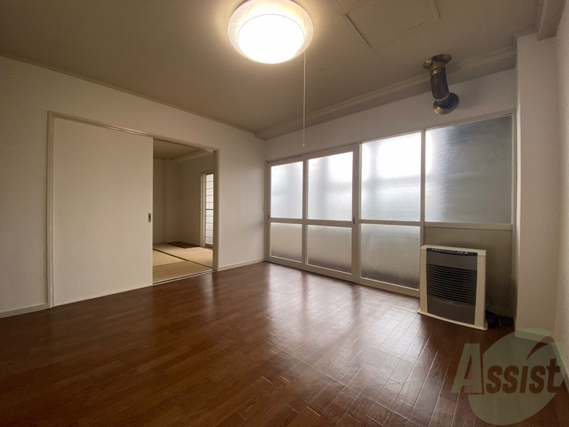 居室・リビング　広くてキレイなお部屋が広がっていて、充実した生活が送れそう。