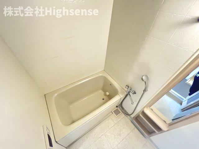 バス・シャワールーム　日々の疲れを癒すお風呂付です