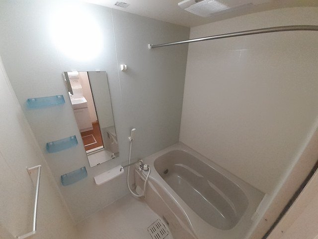 バス・シャワールーム　ゆったり過ごせるお風呂です