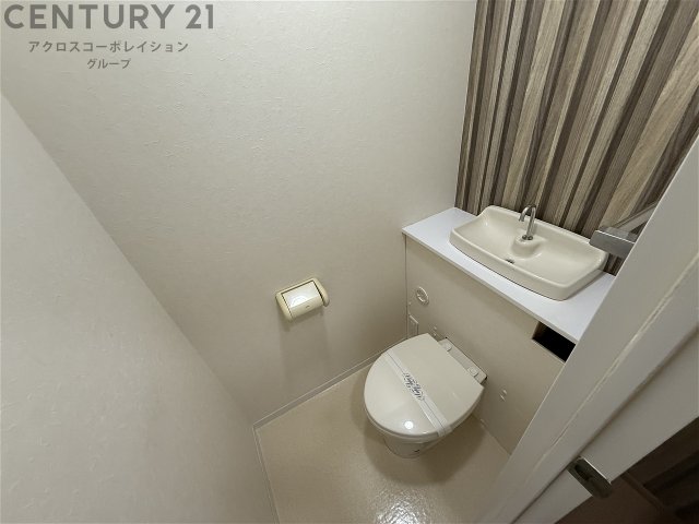 トイレ　バストイレ別のトイレです！