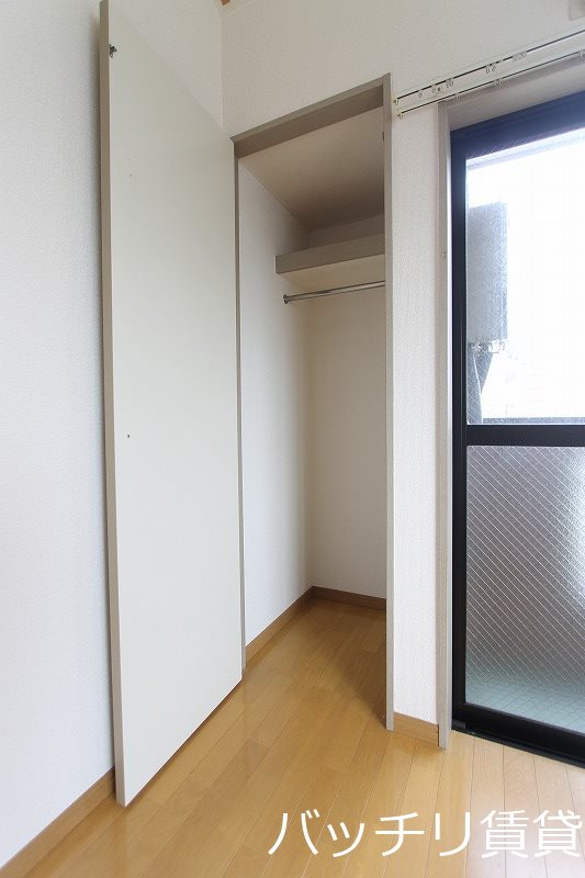 収納　同型タイプの為、現状を優先致します。