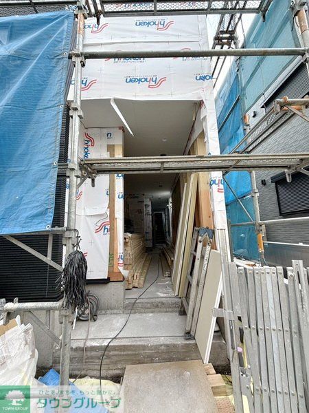 エントランス　バルコニー