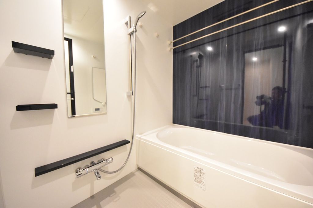 バス・シャワールーム　洗面