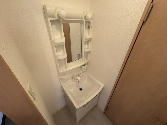 洗面設備　忙しい朝には欠かせない洗面所です