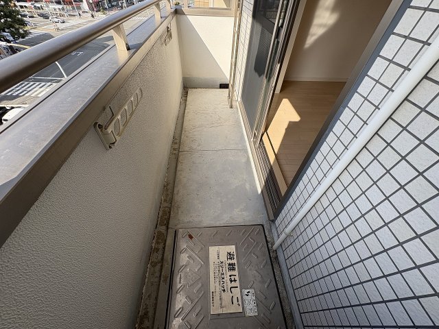 バルコニー　開放的で明るい空間を演出してくれるバルコニーです