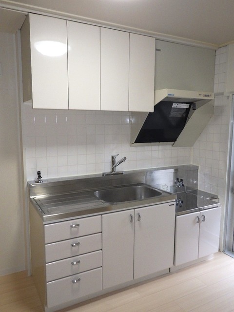 キッチン　コンパクトで使い勝手の良いキッチン