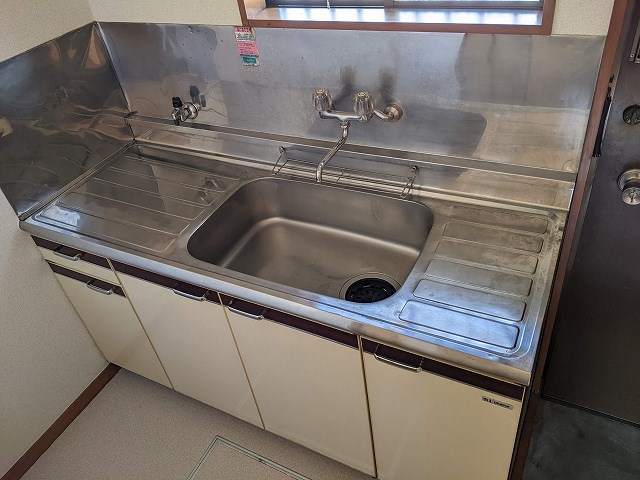 キッチン　ガス２口コンロ設置可！