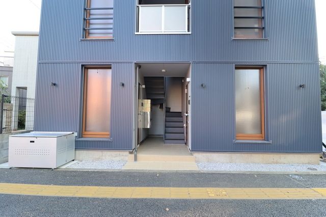 エントランス　★お問い合わせはタウンハウジングまで★