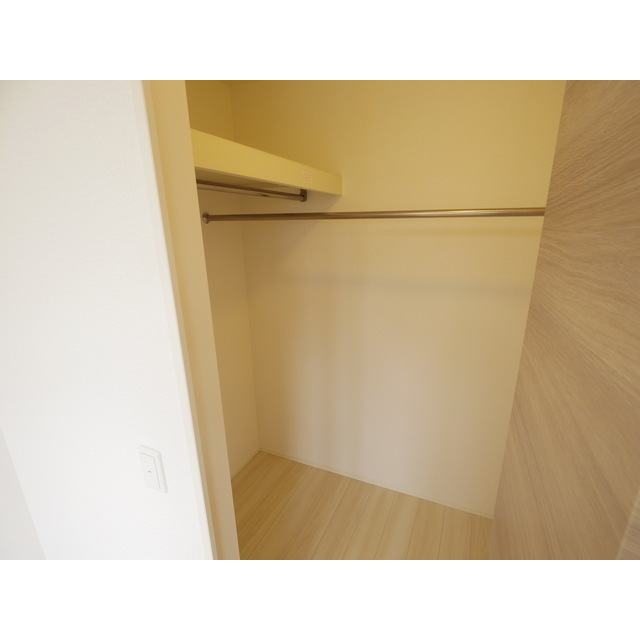 収納　ウォークインクローゼット