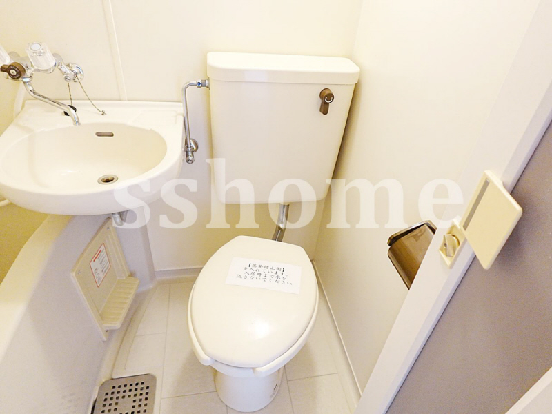 トイレ　お掃除楽々3点ユニット☆