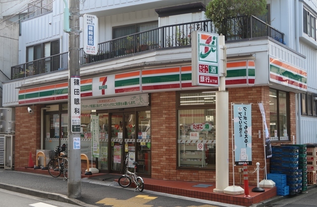 コンビニ　セブンイレブン小岩駅西口店（コンビニ）まで358m