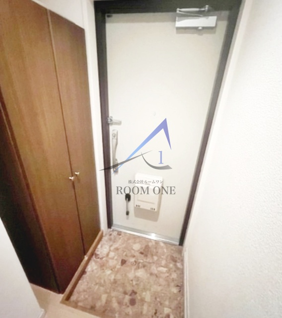 玄関　玄関です。