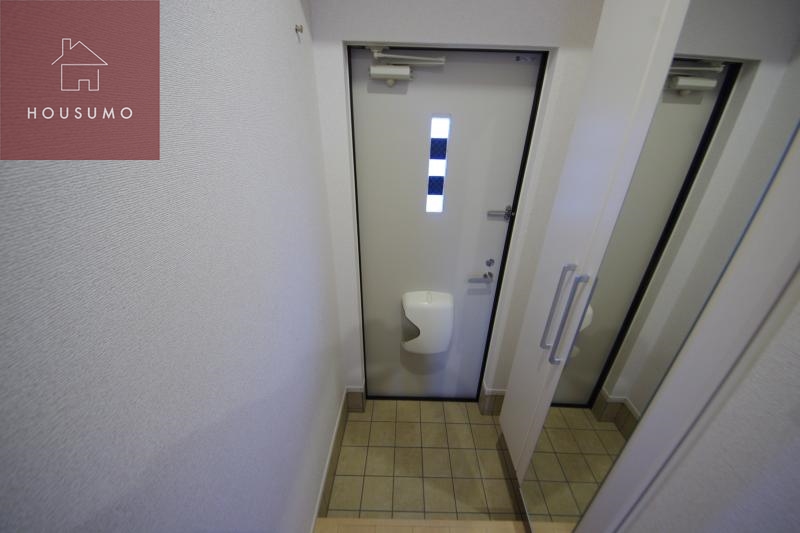 玄関　落ち着いた玄関です