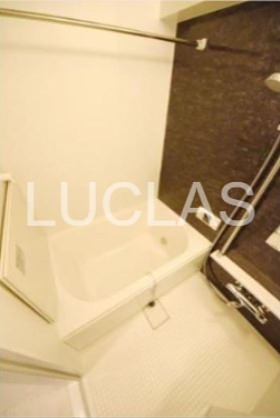 バス・シャワールーム　浴室も付いており、日々の疲れを癒します♪