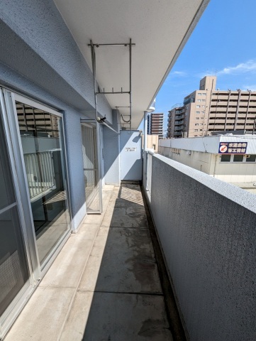 バルコニー　南向きで日当り良好