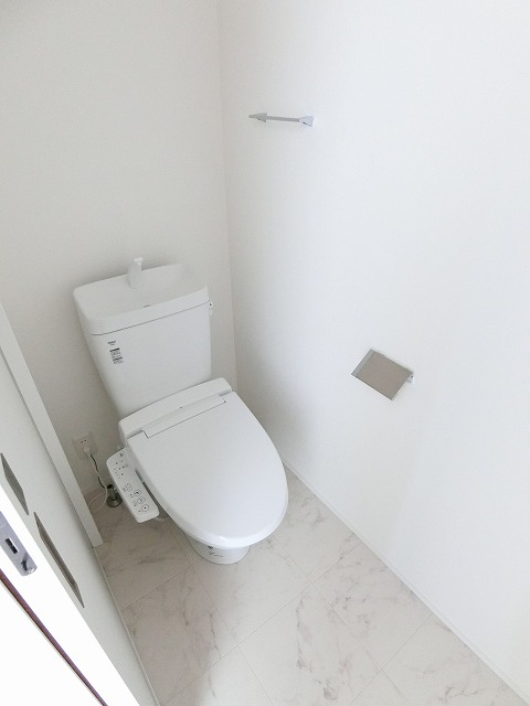 トイレ　※参考写真※トイレは温水洗浄便座付き♪人気のバストイレ別です