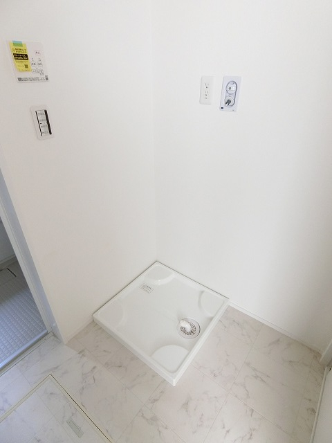 眺望　※参考写真※脱衣所にある室内洗濯機置き場です♪室内に置けるの