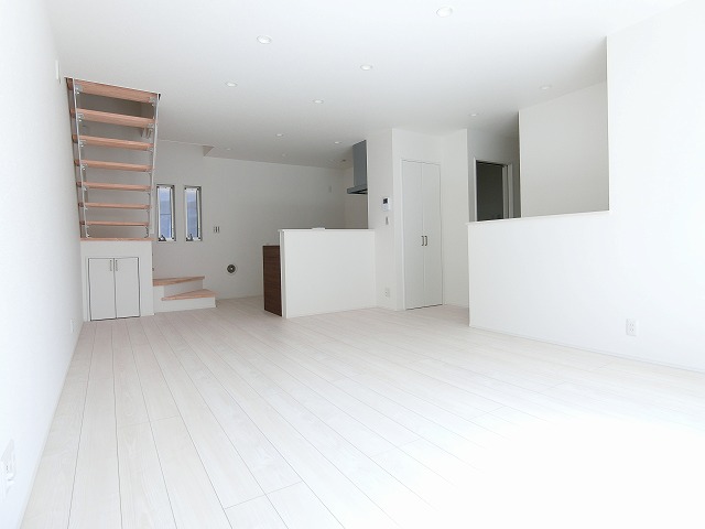 居室・リビング　※参考写真※1階・南向きリビングダイニングキッチン17.3帖