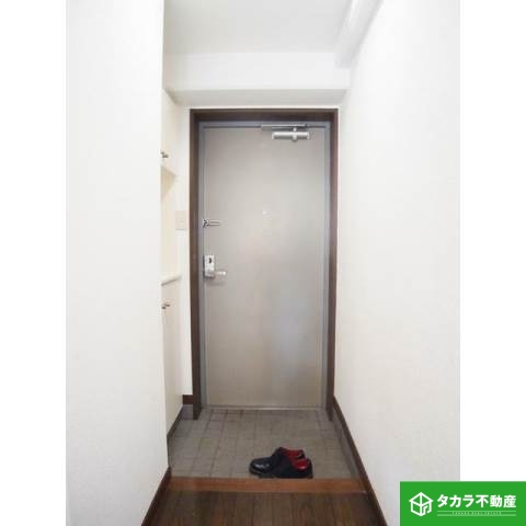 玄関　写真は５１１号