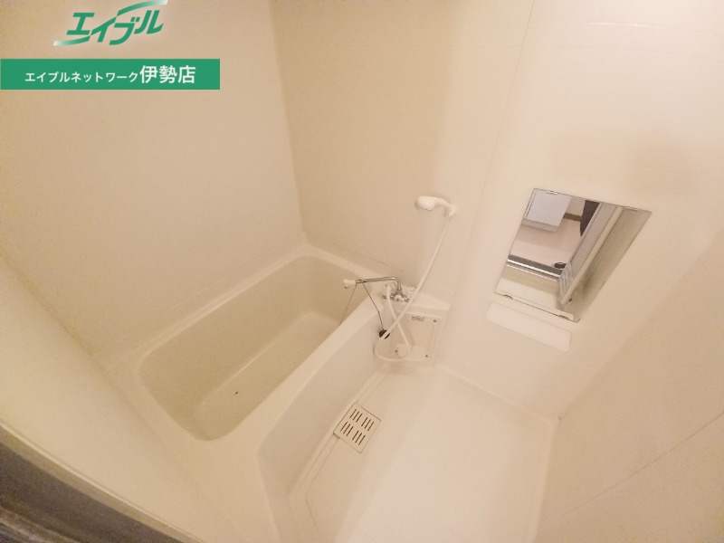 バス・シャワールーム　反転タイプ参考写真