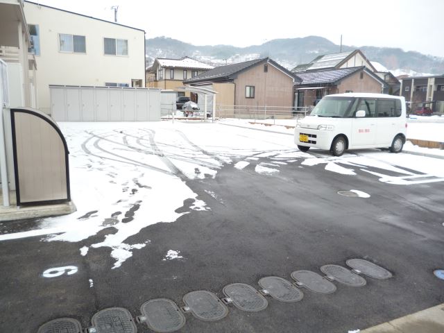 駐車場　駐車場スペース