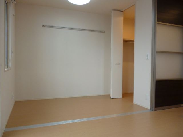 居室・リビング　３帖のフローリング