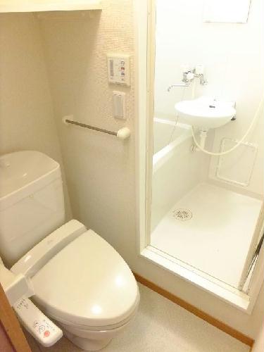 トイレ　温水洗浄便座