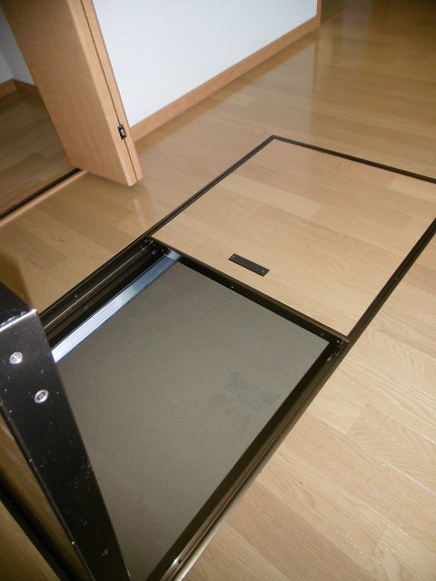 収納　※写真は　別号室