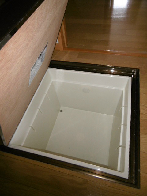 収納　※写真は　別号室