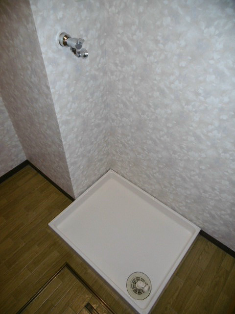 その他設備　洗濯機置き場　※写真は　別号室