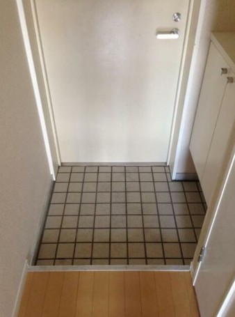 玄関　他部屋参考写真