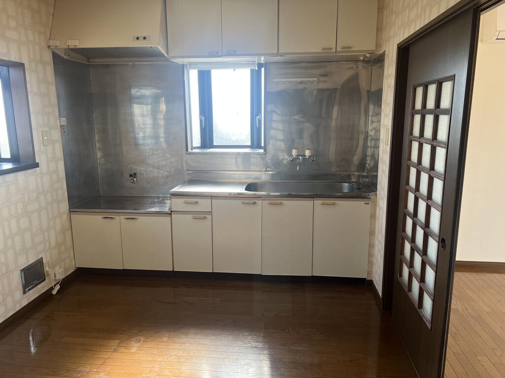 キッチン　※同建物（他部屋）の写真です。ハウスクリーニング後のお引渡し