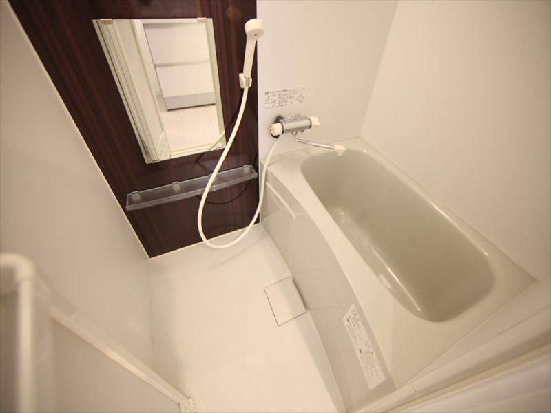 バス・シャワールーム　追い焚き機能付バスルーム