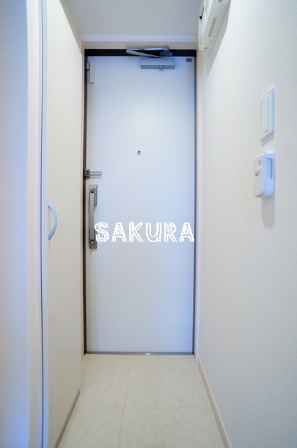 玄関　収納豊富なシューズボックスです♪