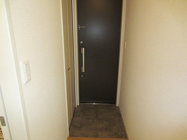 玄関　明るい玄関です