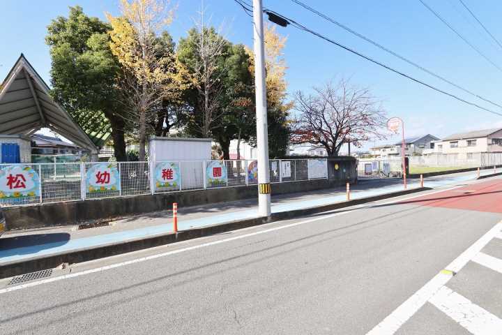 幼稚園・保育園　千松幼稚園（幼稚園・保育園）まで392m
