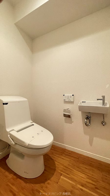 トイレ　他号室のお写真です。