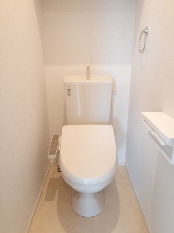 トイレ　シンプルで使いやすいトイレです