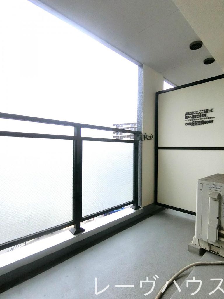 バルコニー　バルコニー