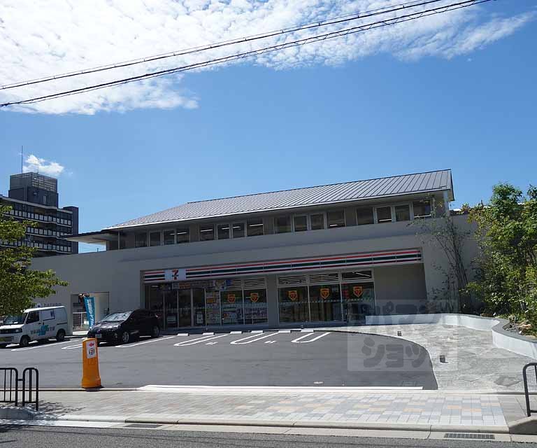 コンビニ　セブンイレブン京都八条通東店（コンビニ）まで358m
