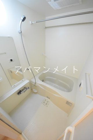 バス・シャワールーム　追い焚き機能付き