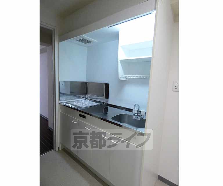 キッチン　２口ＩＨコンロ付きです！お料理も捗ります。