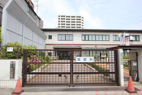 図書館　文京区立千石図書館（図書館）まで697m