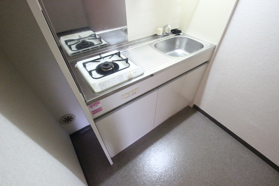 キッチン　※別部屋の写真です